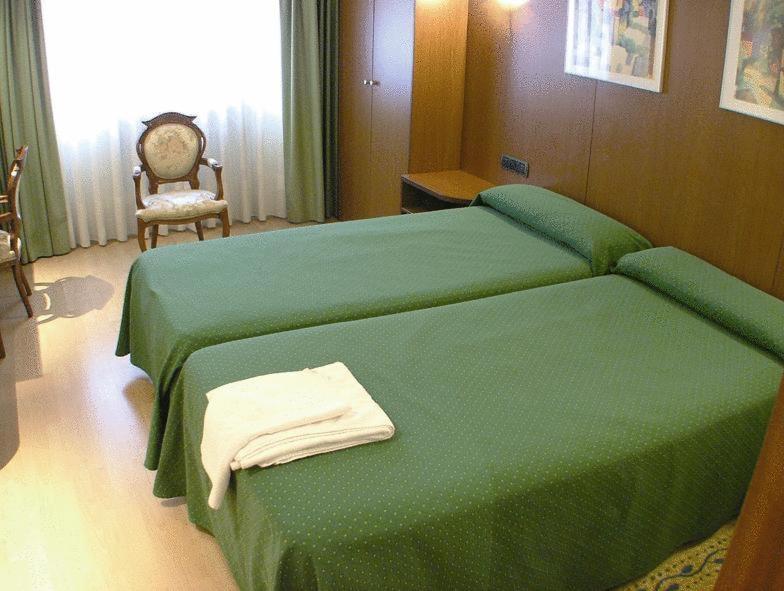 Leon Hotel 2*